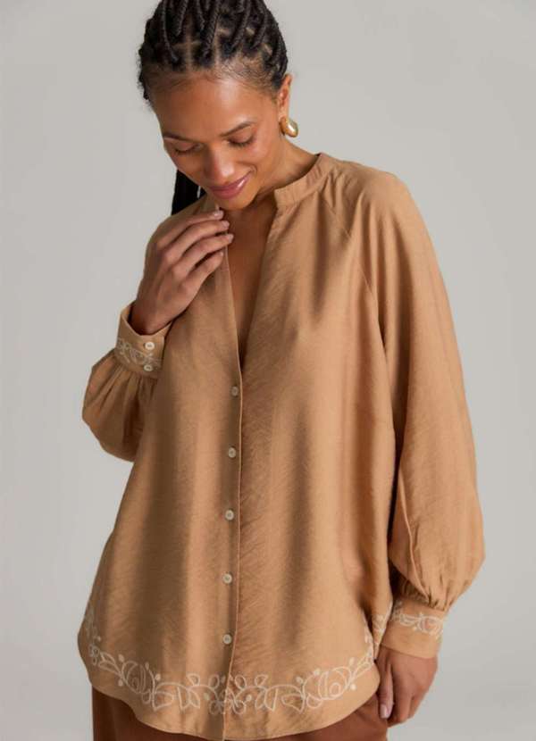 Ritmi Studio - Camisa com Bordado Nude