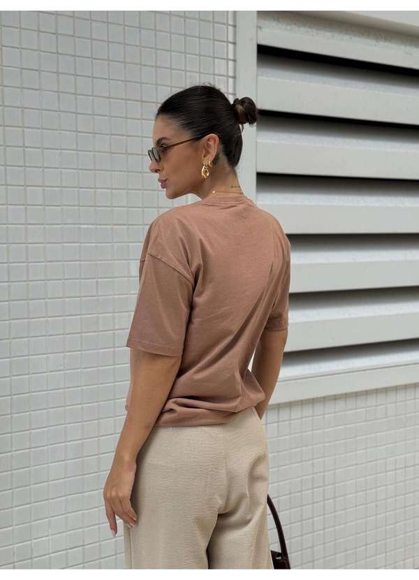 Cianitas - Blusa Feminina Over Marrom Claro Amalfi Coast 1964 - Marrom Claro 4