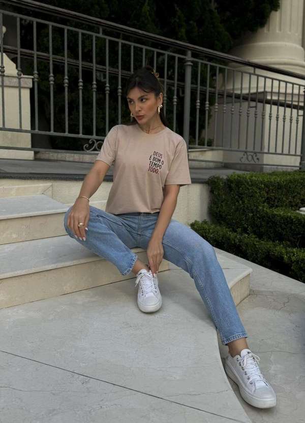 Cianitas - Camiseta Feminina Chocolate Deus é Bom o Tempo Todo - Chocolate 3