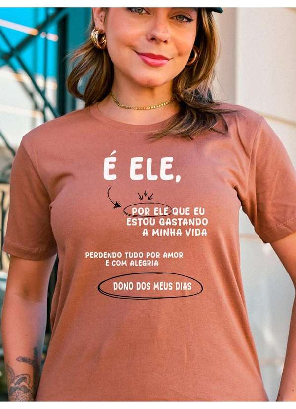 Cianitas - Camiseta Feminina Marrom Claro é Ele - Marrom 3
