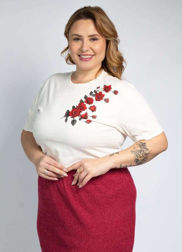 Cianitas - Camiseta Feminina Off Rosas Vermelhas - Off