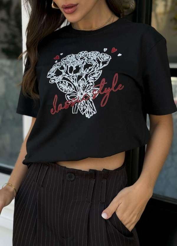 Cianitas - Camiseta Feminina Preta Buquê - Preta 3