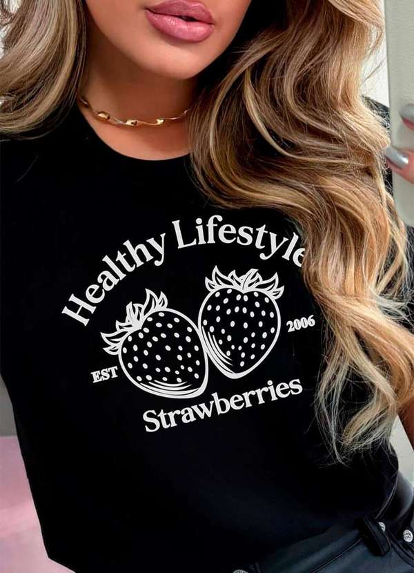 Cianitas - Camiseta Feminina Preta Morango Healthy - Preto 4
