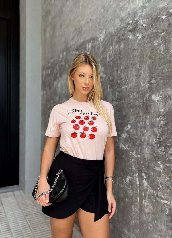 Cianitas - Camiseta Feminina Salmão Tomato Stay Positive - Rosa