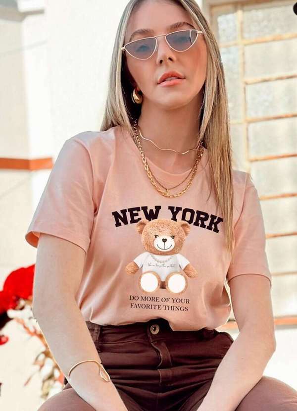 Cianitas - Camiseta Feminina Salmão Urso New York - Rosa