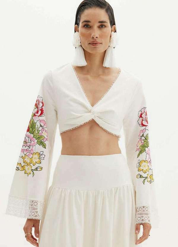 Amarante do Brasil - Blusa com Torção Manga Evasê Amarante Branco