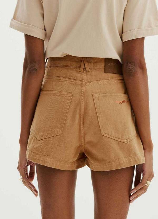 Amarante do Brasil - Short Sarja Mom Super High Bege 4