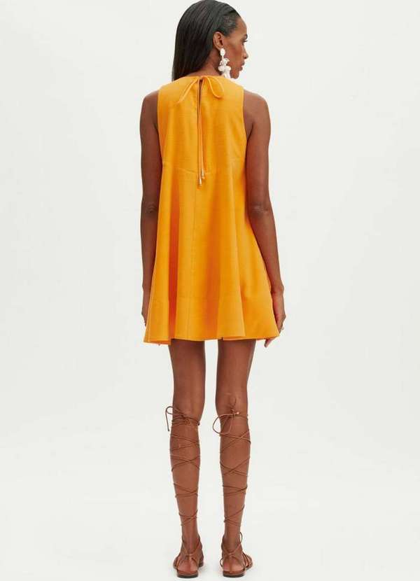 Amarante do Brasil - Vestido Curto com Bordado Amarante Laranja