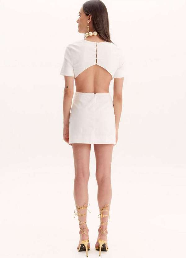 Amarante do Brasil - Vestido Curto Manga Curta com Cut Out Aplicações Branco 3