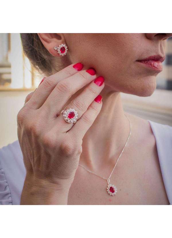 Convex - Anel de Prata Coleção Queens Cristal Rubi 6x8 e Zircônias B Prata 3