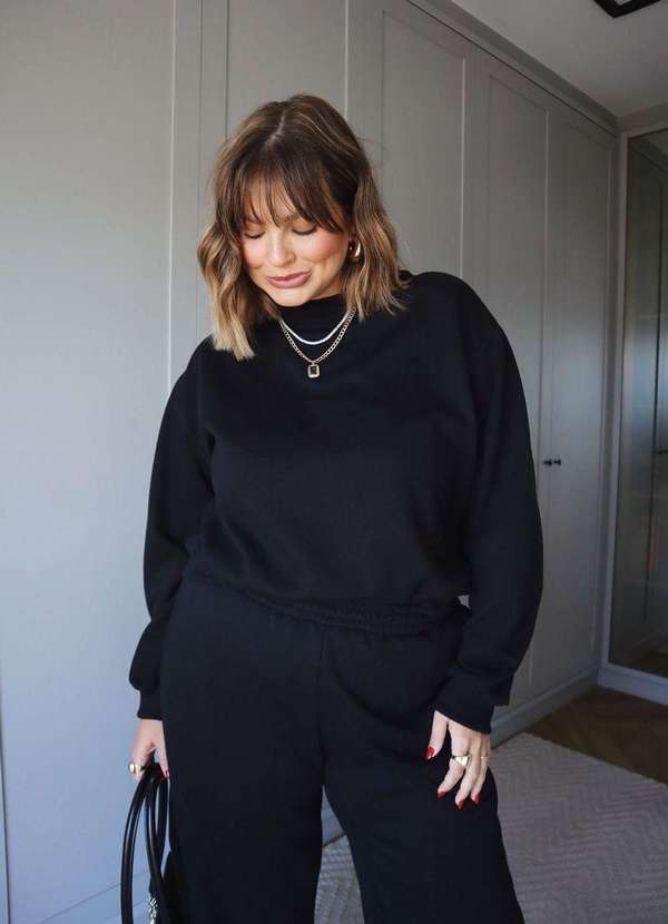 In Love - Casaco de Moletom Anna Preto Preto 3