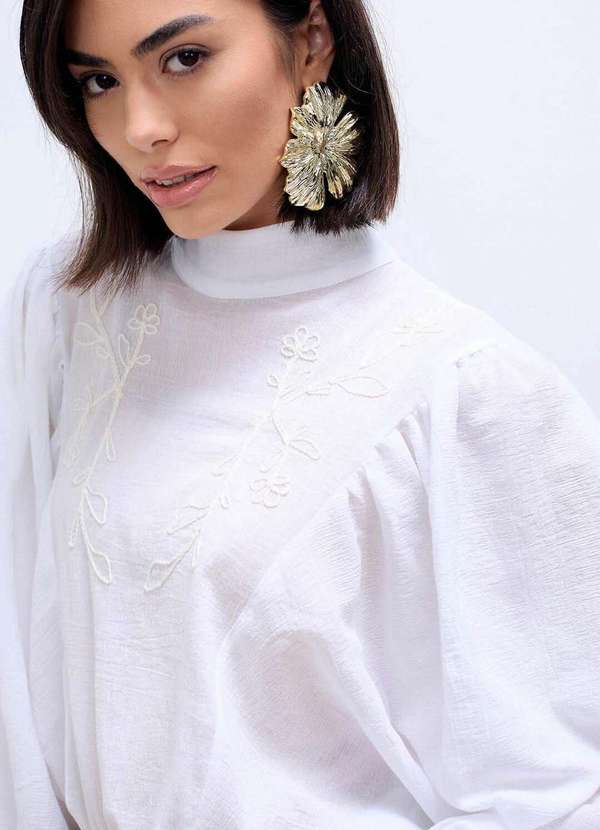 Laccord - Blusa Manga Ampla com Bordado Branco