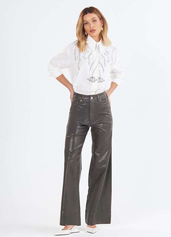 Laccord - Calca Reta Ampla Resinada Verde 3