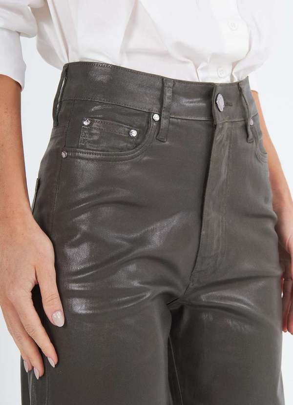 Laccord - Calca Reta Ampla Resinada Verde 4