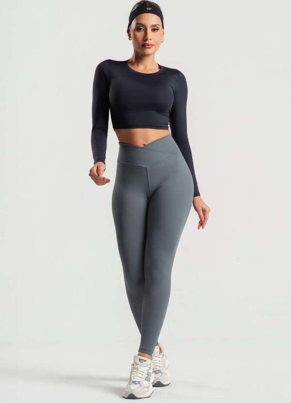 Wemood - Cropped Básico Manga Longa Decote Redondo Wemood - Preto 3