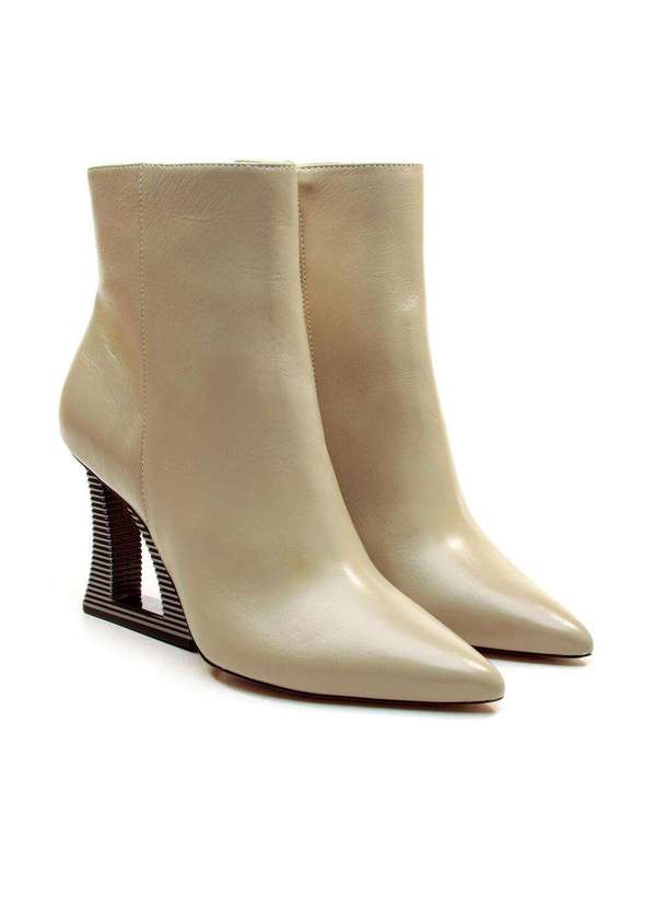 Cecconello - Bota Couro Cano Curto Salto Vazado Cecconello 2443001-3 Bege 4