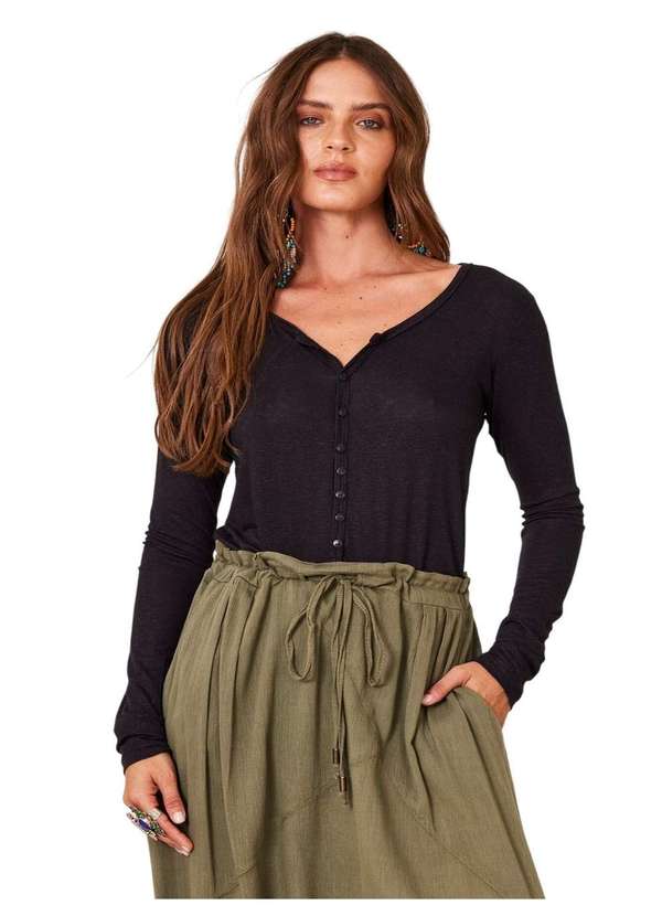 Yacamim - Blusa Básica com Mangas Longas Justas Preta Yacamim B20 Liso Preto