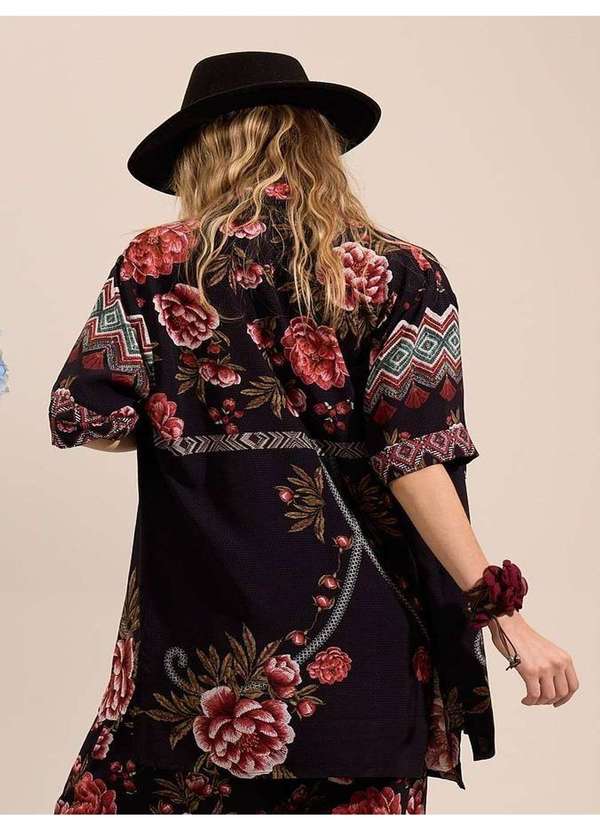 Yacamim - Camisa Ampla de Mangas Curtas Preto Estampado Yacamim A3 Estampado 2