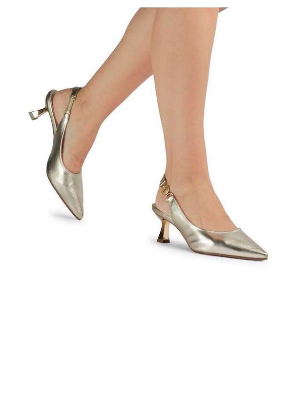 Bebecê - Scarpin Sligback Bebecê Salto Médio Taça com Pingente Dourado 2