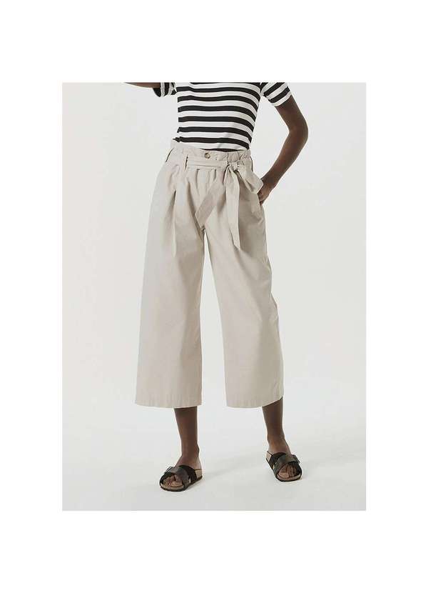 Hering - Calça Feminina Pantacourt Clochard em Tecido Nude