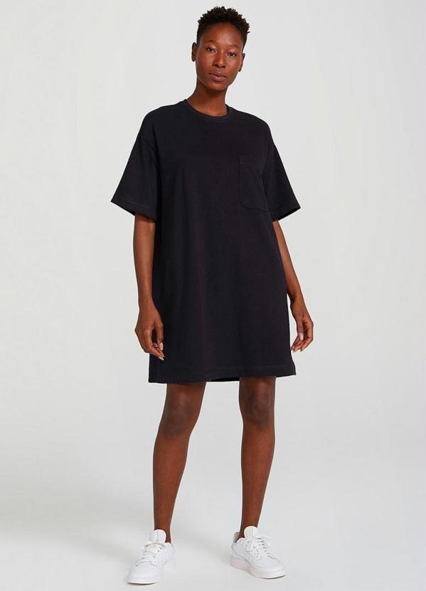 Hering - Vestido Básico Curto Oversized em Algodão Preto 3