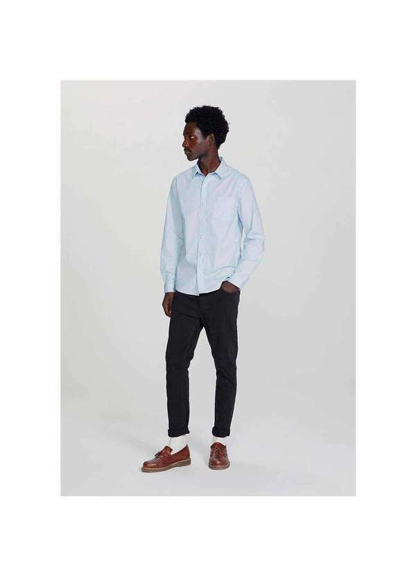 Hering - Camisa Básica Masculina Mangas Longas em Tecido Azul-Claro