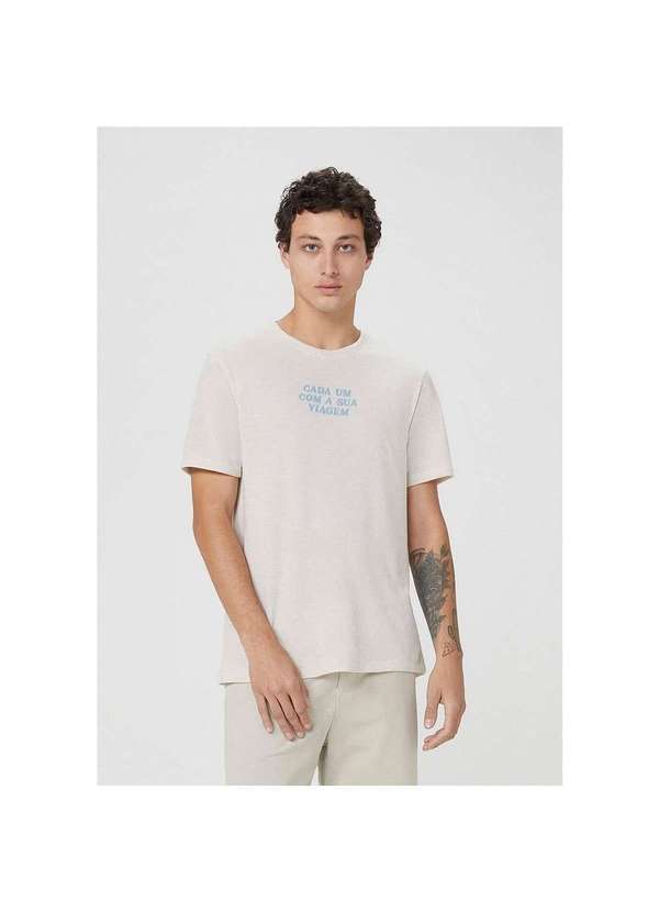 Hering - Camiseta Masculina Comfort com Estampa Off-White