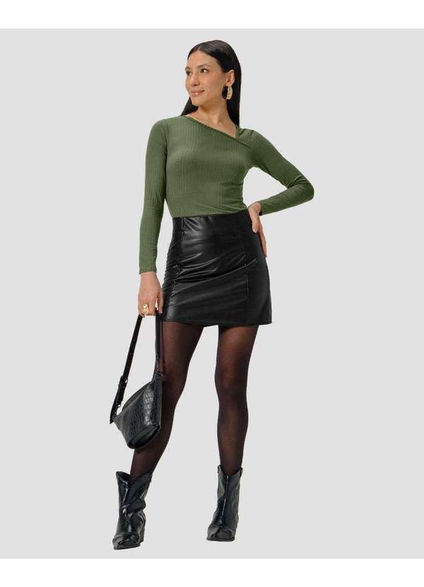 Cereja Rosa - Blusa Feminina Manga Longa com Decote Assimétrico Verde