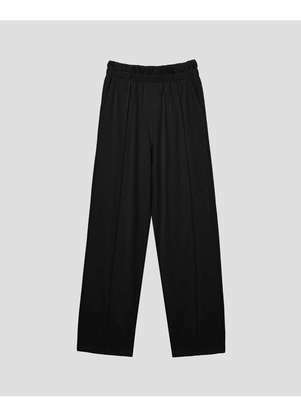 Cereja Rosa - Calça Feminina em Moletinho com Bolsos Preto - CEREJA ROSA