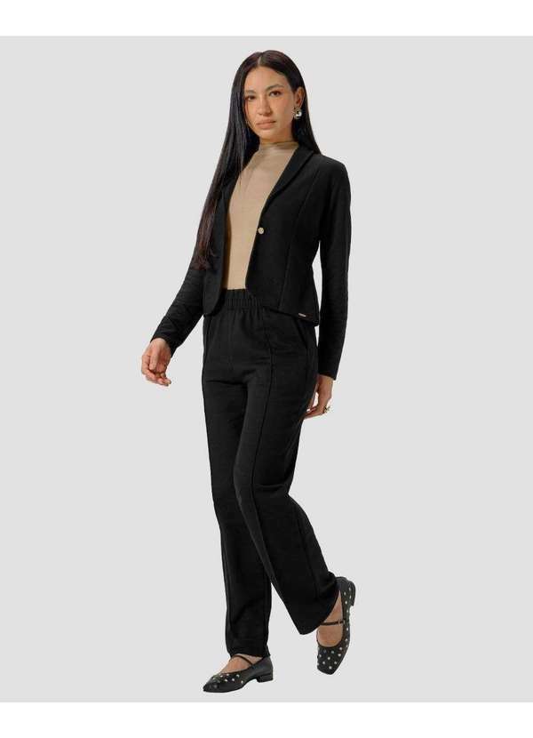 Cereja Rosa - Calça Feminina em Moletinho com Bolsos Preto