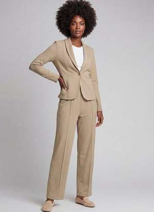 Cereja Rosa - Blazer Feminino em Moletinho Sarjado Bege - CEREJA ROSA