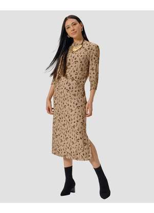 Cereja Rosa - Saia Midi em Viscose Estampada com Abertura Bege - CEREJA ROSA