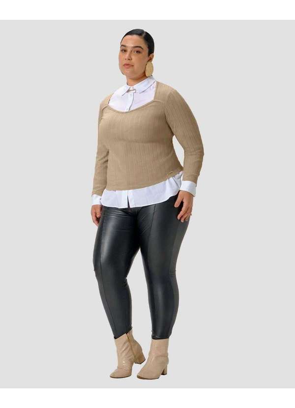 Cereja Rosa - Blusa Plus Size Manga Longa Canelada Bege