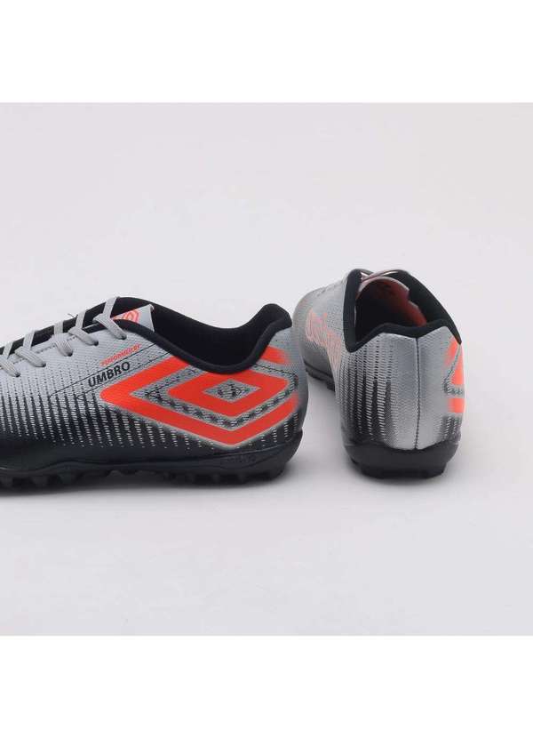 Umbro - Chuteira Society Umbro Raptor Preto 4