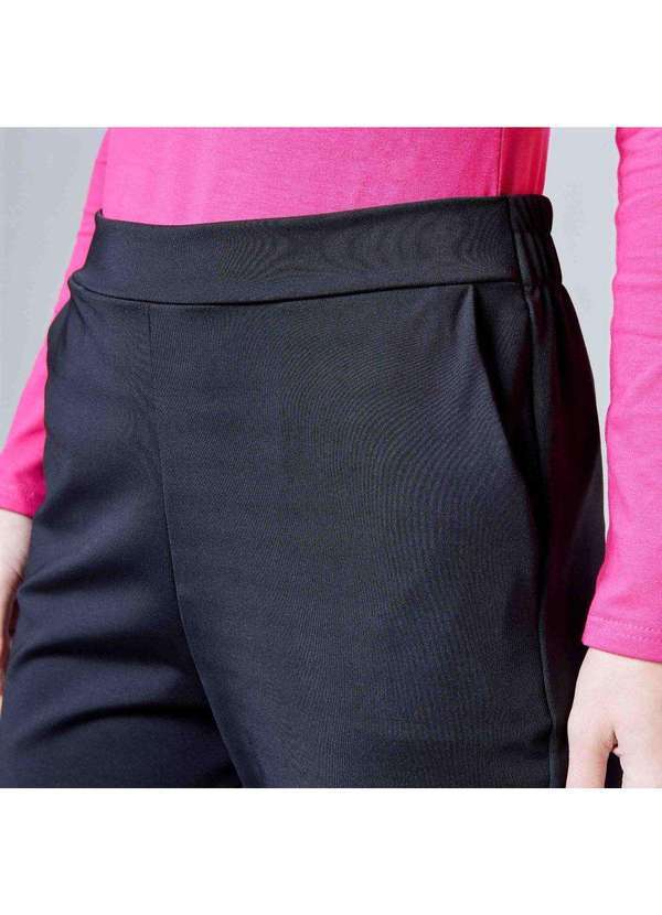 Basicamente - Calça Jogger Tech Feminina Preto
