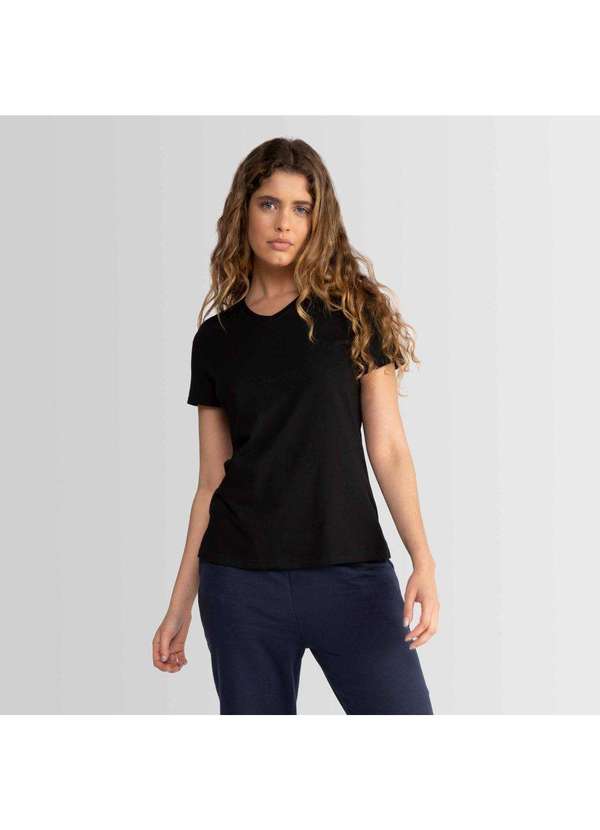 Basicamente - Camiseta Feminina Anti Odor Gola V Tech Preto