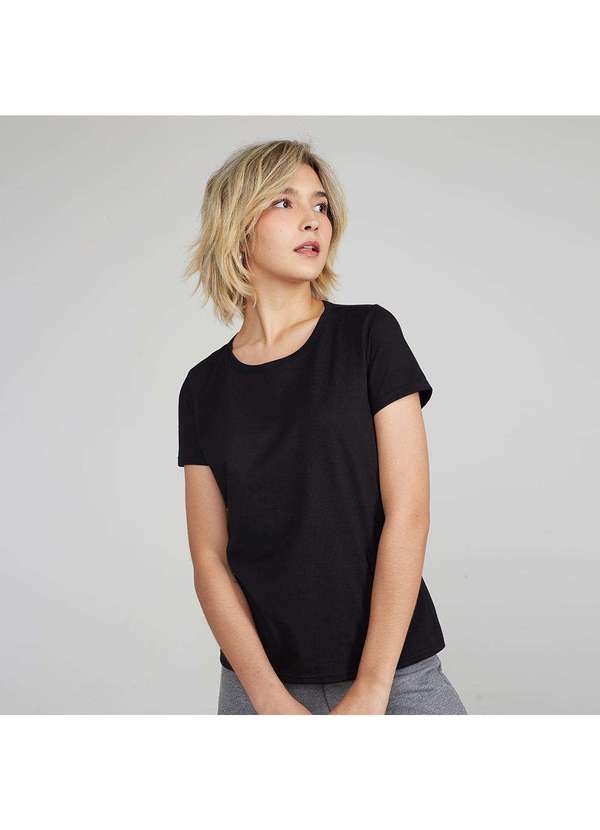 Basicamente - Camiseta Feminina Impermeável Tech Preto
