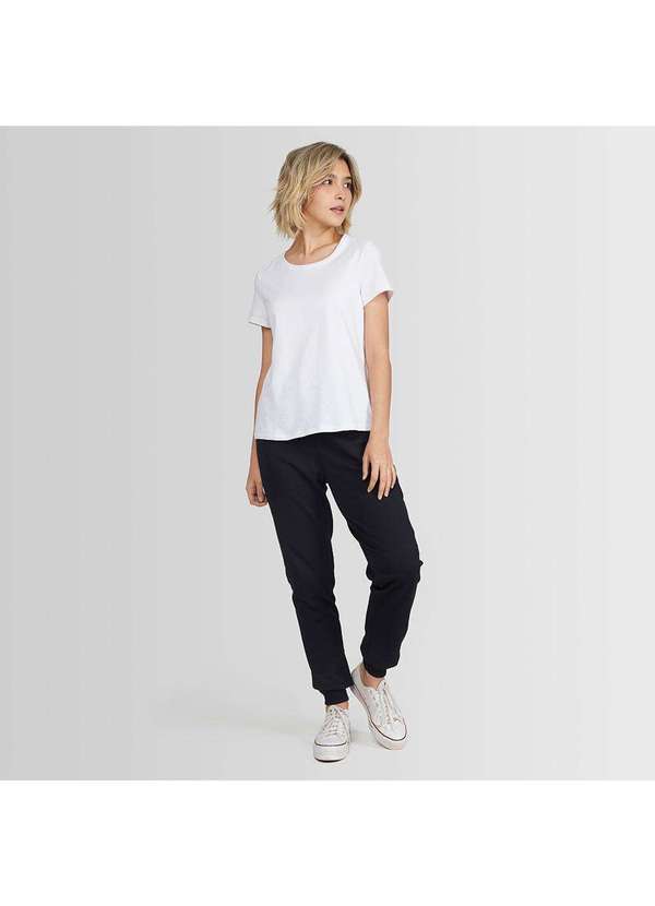 Basicamente - Camiseta Feminina Modal Tech Branco 2