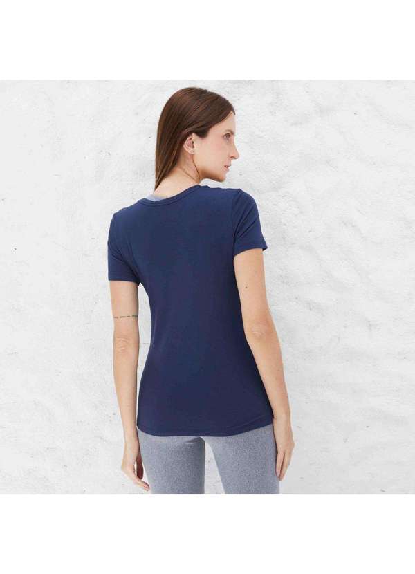 Basicamente - Camiseta Feminina Modal Premium Tech Azul Marinho 2