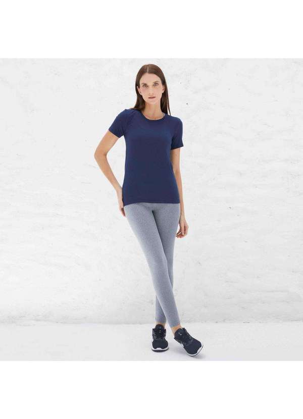 Basicamente - Camiseta Feminina Modal Premium Tech Azul Marinho 5