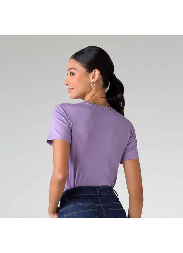 Basicamente - Camiseta Feminina Modal Premium Tech Lilás 2