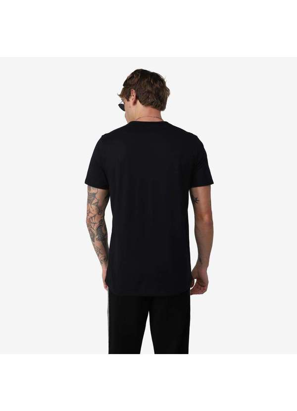 Basicamente - Camiseta Anti Odor Tech Preto 4