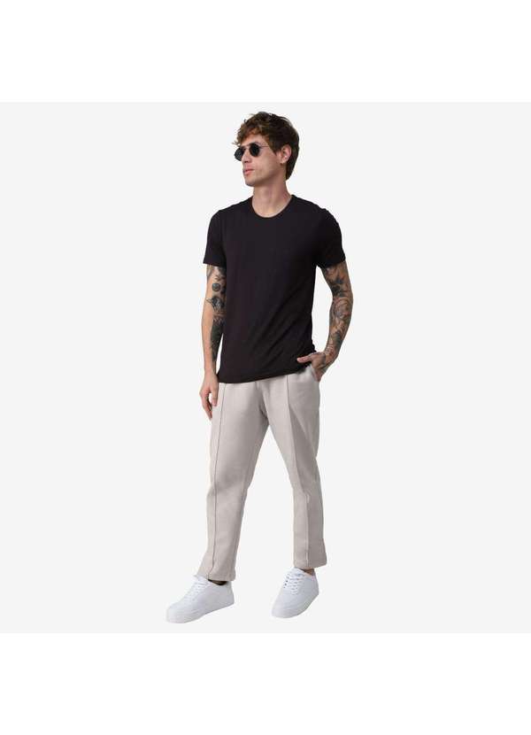 Basicamente - Camiseta Masculina Modal Tech Preto 6