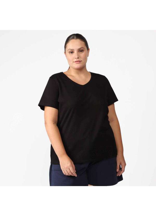 Basicamente - Camiseta Feminina Plus Impermeável Tech Preto