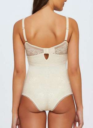 Body Feminino sem Aro e sem Bojo N Triumph 65004 - TRIUMPH