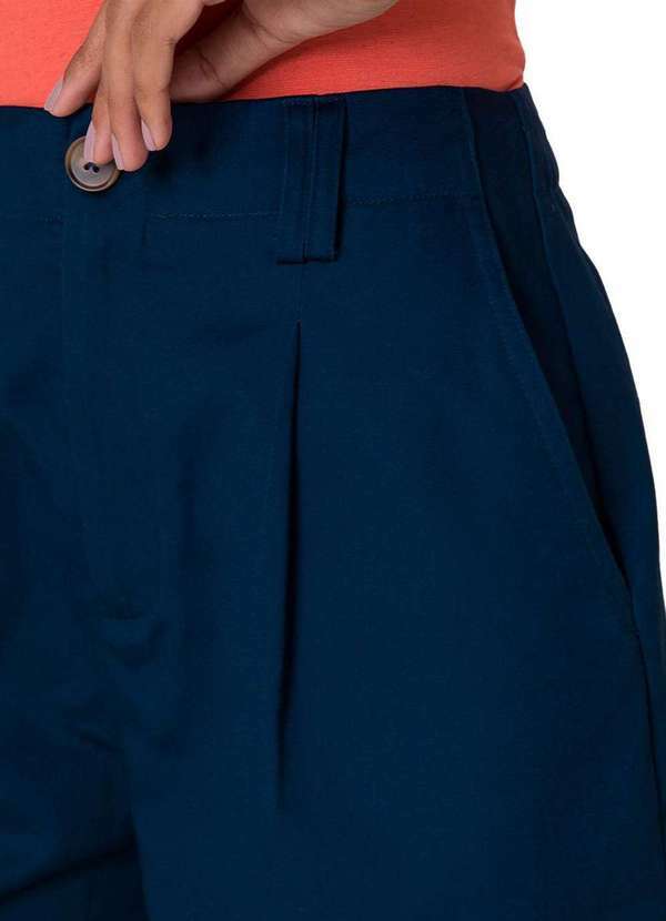 Malwee - Shorts Feminino Reto Malwee 1000127665 02023-Azul-Marinho 3