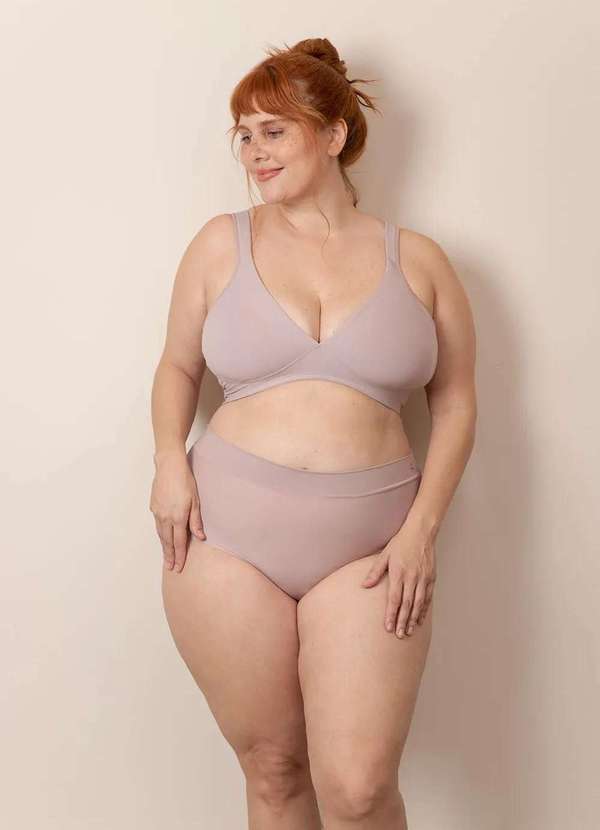 Sizély - Calcinha Hot Pants Corte a Laser Plus Size Bege