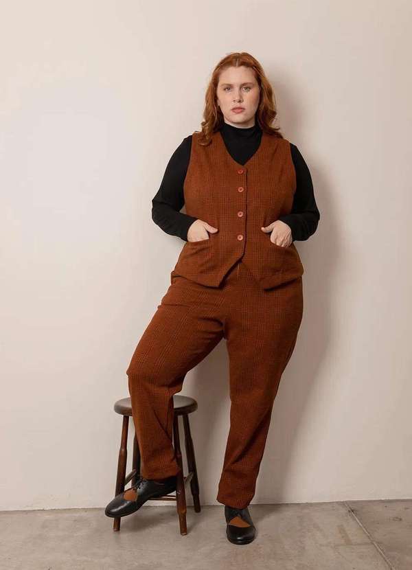 Bold - Colete Alfaiataria Brushed Plus Size Marrom 5