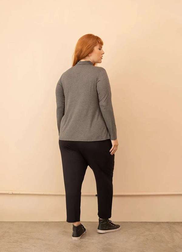 Bold - Blusa Cacharrel Evasê Plus Size Cinza 3