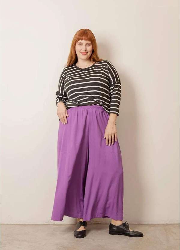 Bold - Blusa Evasê Manga Longa Listrada Plus Size Preto 7